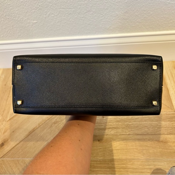 Vintage Ferragamo black calf skin Gancini top handle bag - Picture 6 of 15